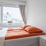 Riverside In Center Apartmán