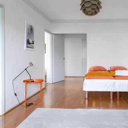 Riverside In Center Апартаменты