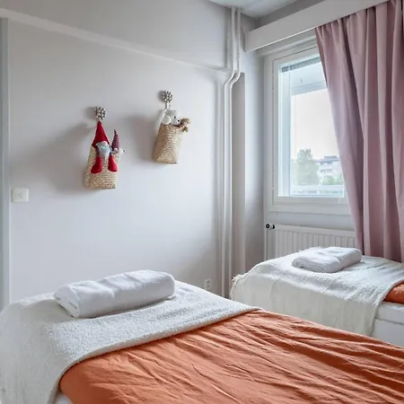 Riverside In Center Апартаменты *