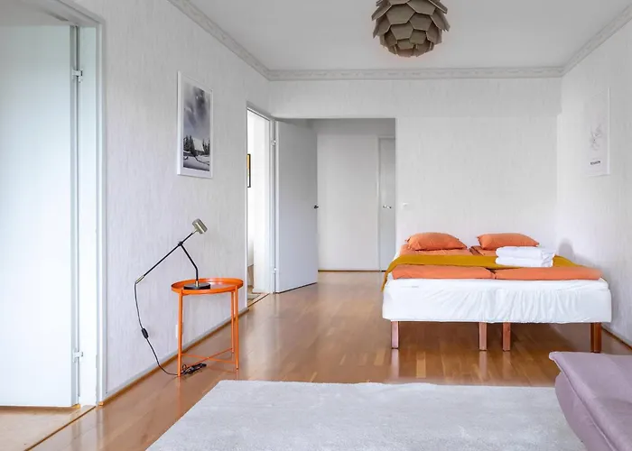 Riverside In Center Apartament