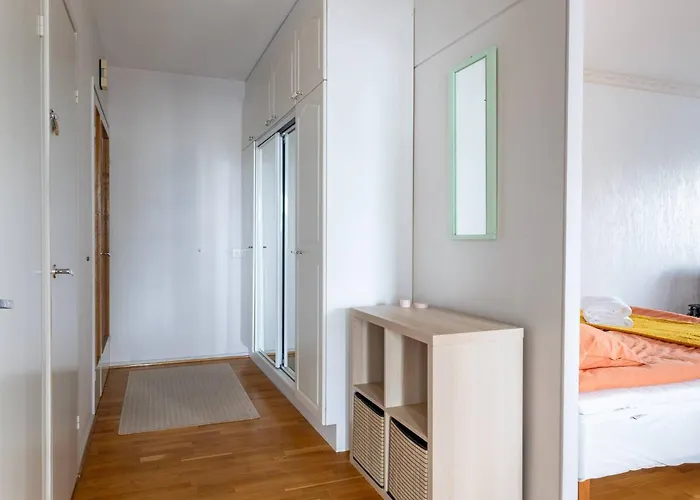 Riverside In Center *