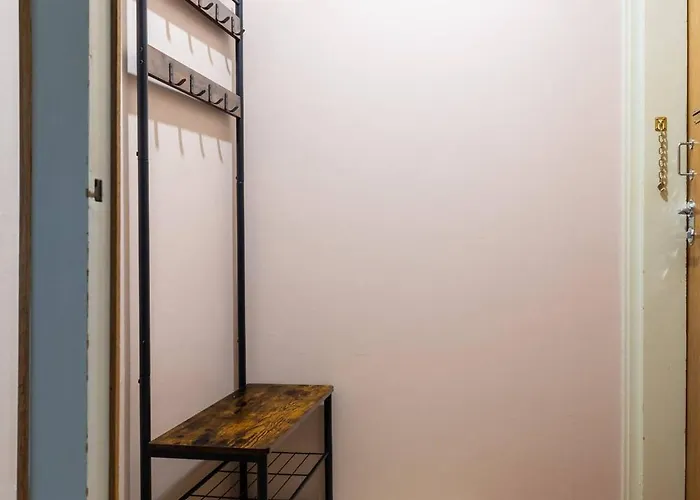 Riverside In Center Apartament